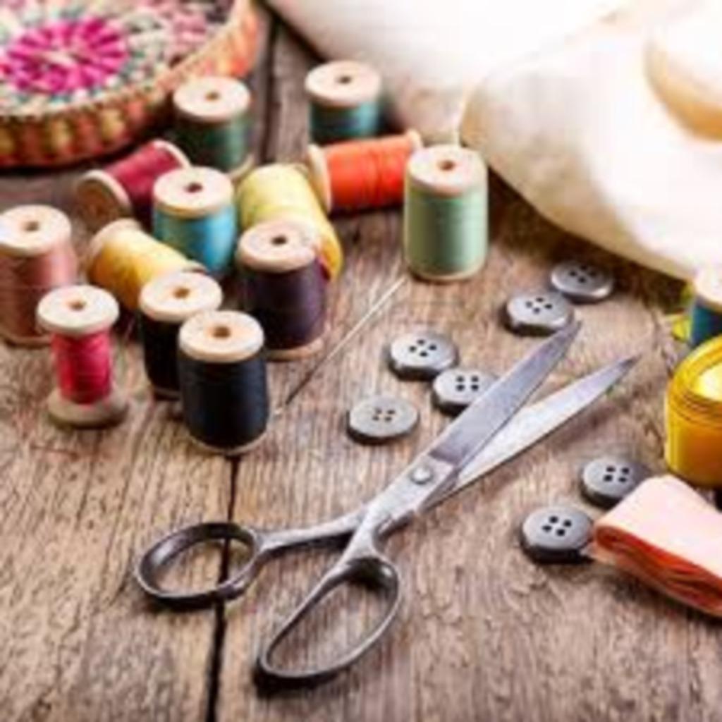 Repasser/toucher/ajuster et réparer les vêtements, Offres d'emploi, Horaire variable, À partir de 10 ans, Freelance ou Intérim