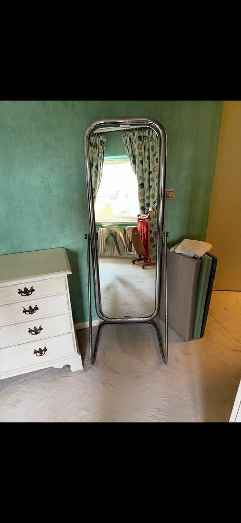 Miroir sur pied tubulaire, Enlèvement, Comme neuf