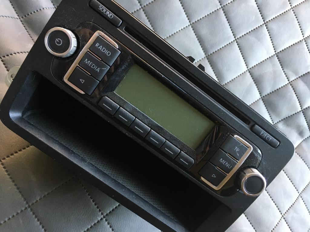 Originele VW Polo/Golf/Passat/Transporter autoradio, Autos : Pièces & Accessoires, Enlèvement ou Envoi, Utilisé, Volkswagen