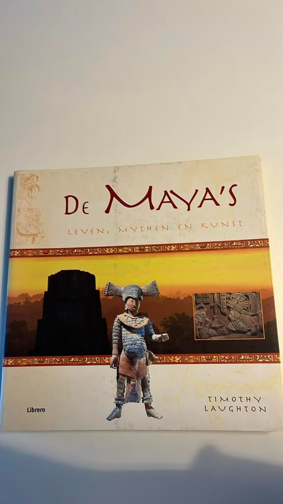T. Laughton - De Maya's, Ophalen of Verzenden, Zo goed als nieuw, T. Laughton