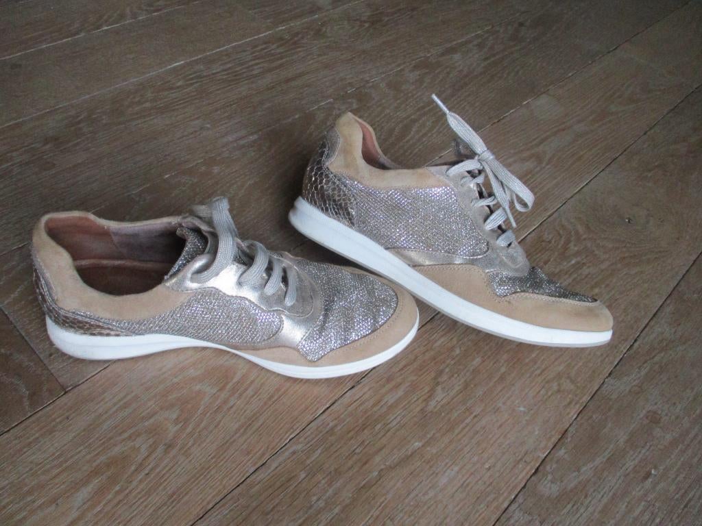 sneakers goudkleurig tamaris dames sport schoen, Tamaris, Overige kleuren, Ophalen of Verzenden, Zo goed als nieuw