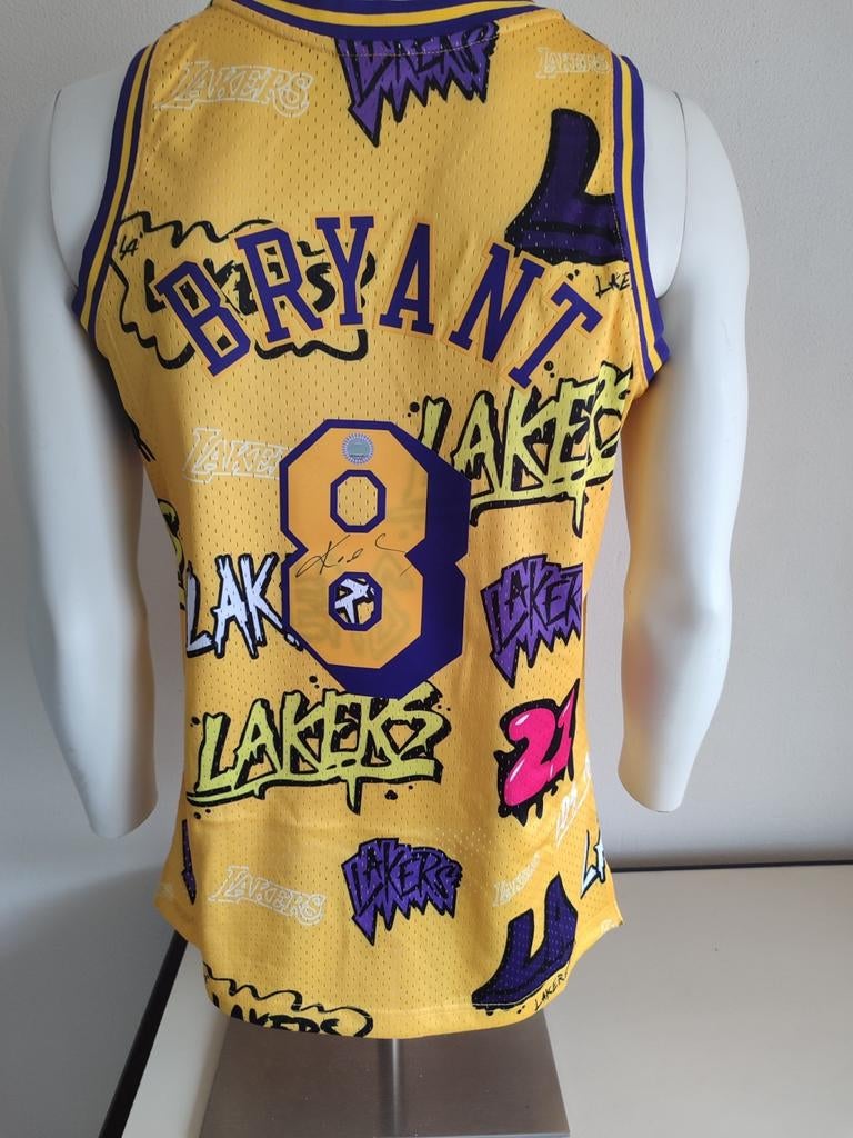 Gesigneerd basketball Lakers shirt door Kobe Bryant met COA, Sport en Fitness, Ophalen of Verzenden, Nieuw