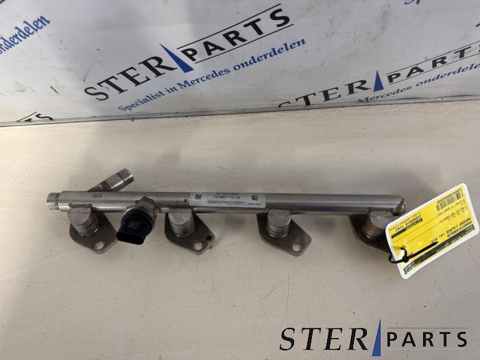 Distributeur de carburant d'un Mercedes C-Klasse, 3 mois de garantie, Utilisé, -, -