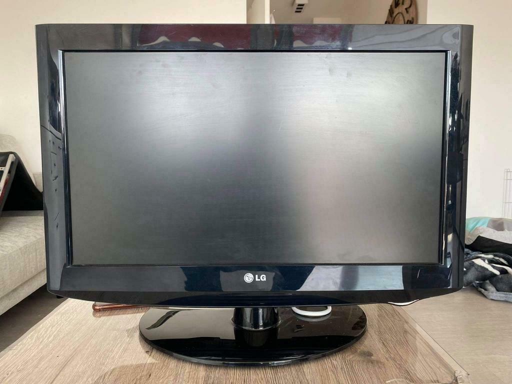 Tv merk lg in zeer goede staat, TV, Hi-fi & Vidéo, Télévisions, 60 à 80 cm, LCD, Enlèvement, Utilisé