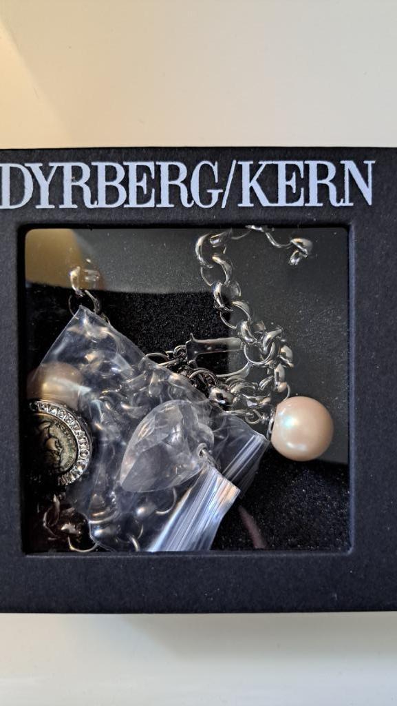 bijou Dyrberg/Kern, Enlèvement ou Envoi, Neuf, Argent, Avec strass