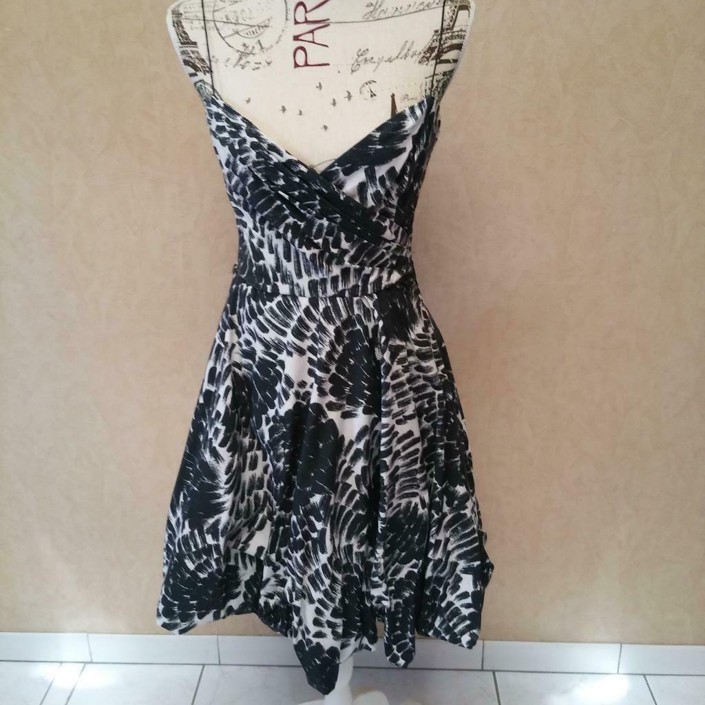 Kleed, Taille 38/40 (M), Enlèvement ou Envoi, Au-dessus du genou, Comme neuf