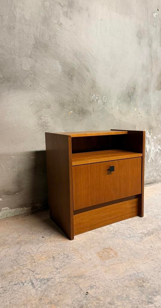 Vintage bijzettafel, Antiek en Kunst, Ophalen