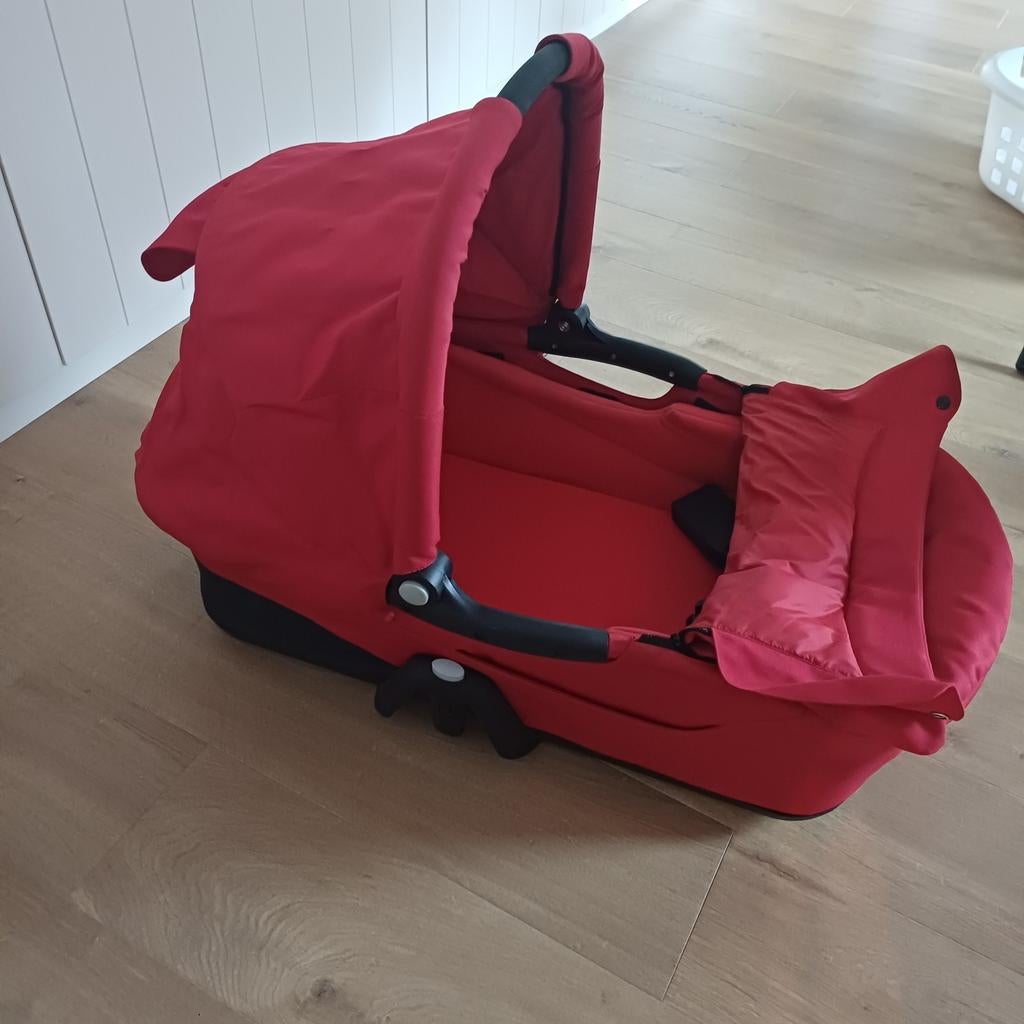Maxi Cosi buggy met draagmand en paraplu, Ophalen