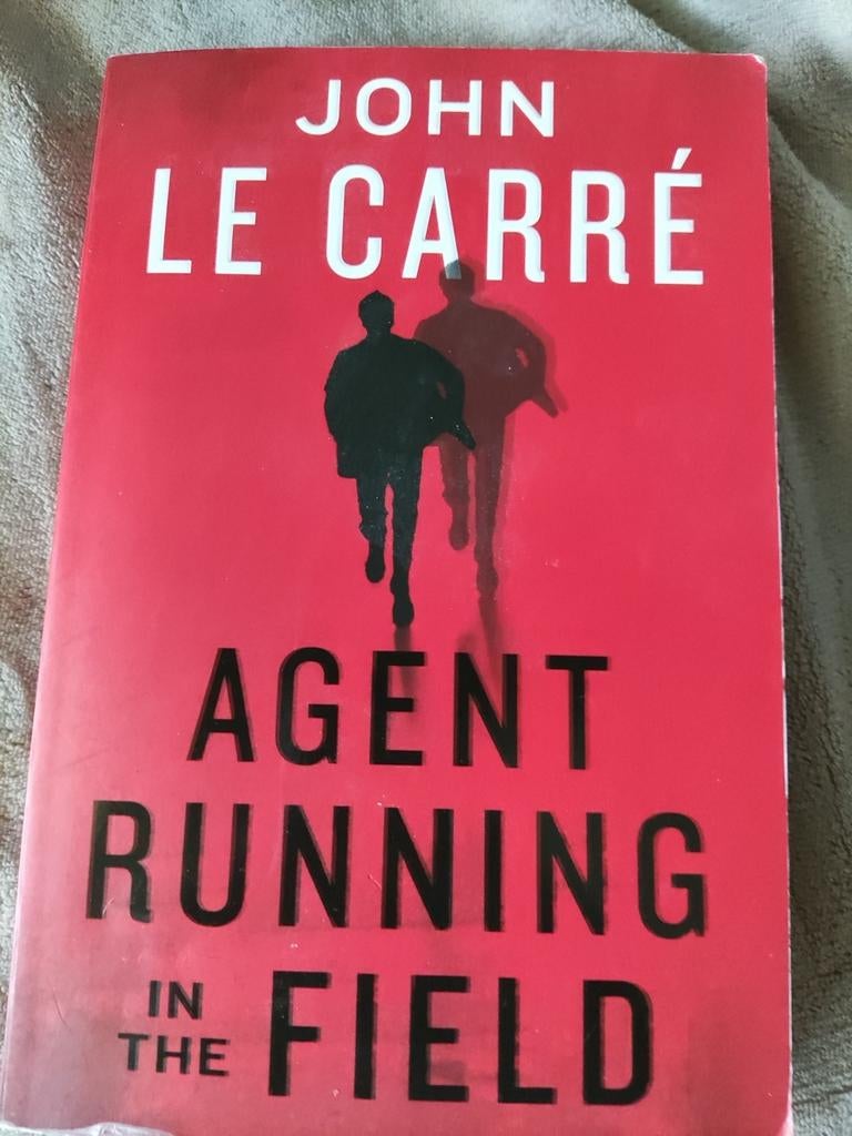 JOHN LE CARRÉ - AGENT RUNNING in the FIELD, Ophalen of Verzenden, Gelezen