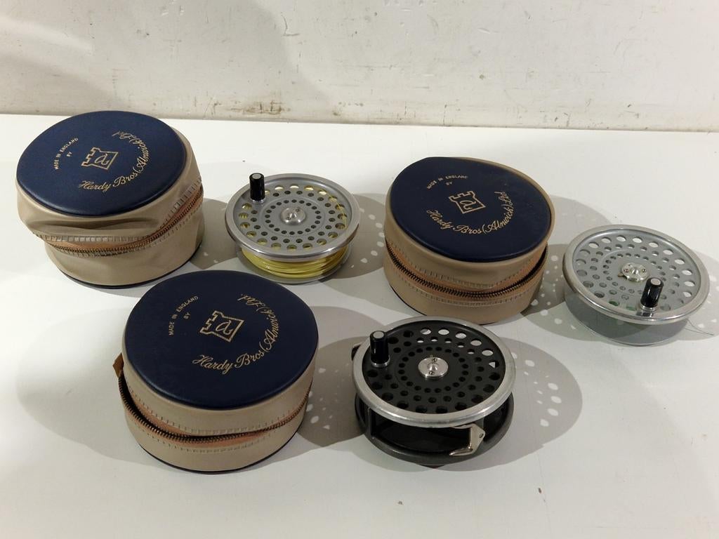 Hardy Marquis Salmon No. 1 with 2 spare spools , 3 reel pouc, Watersport en Boten, Hengelsport | Vliegvissen, Gebruikt, Ophalen of Verzenden