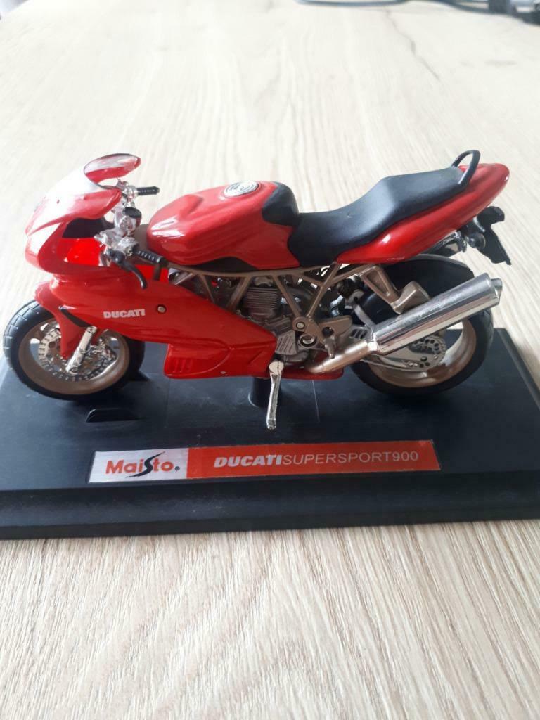 Ducati super sport T900, Hobby en Vrije tijd, Ophalen of Verzenden, Zo goed als nieuw, Motor, Maisto