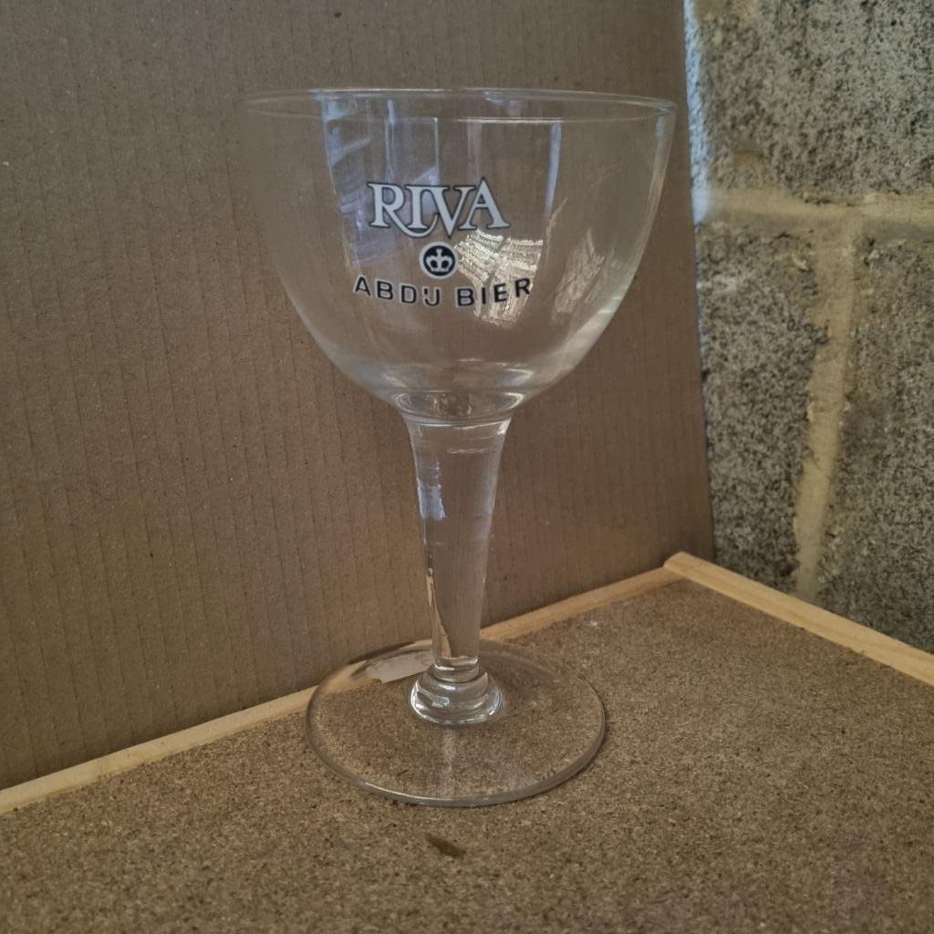 Verre Riva Abdij Bier (modèle 1), Verzamelen, Biermerken, Ophalen of Verzenden, Gebruikt, Glas of Glazen, Overige merken