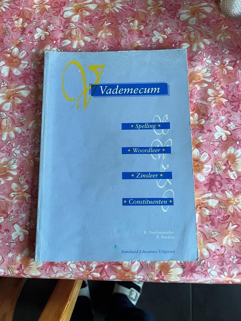 Vademecum- orthographe,vocabulaire,théorie des phrases Néerl, Enlèvement ou Envoi, Utilisé, Nederlands, Non-fiction
