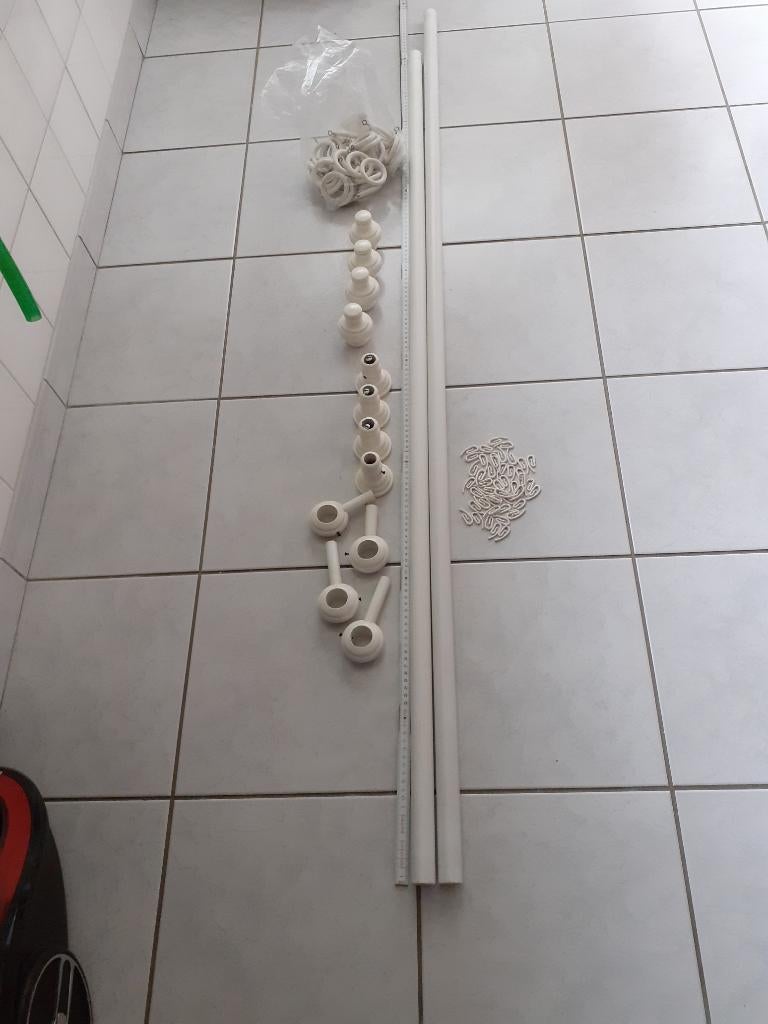 2 X gordijnstok met accessoires voor 7/8euro wit 160+174cm, Ophalen, Gebruikt, Wit