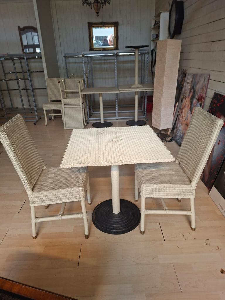 4 x table + 9 chaises, Enlèvement, Utilisé