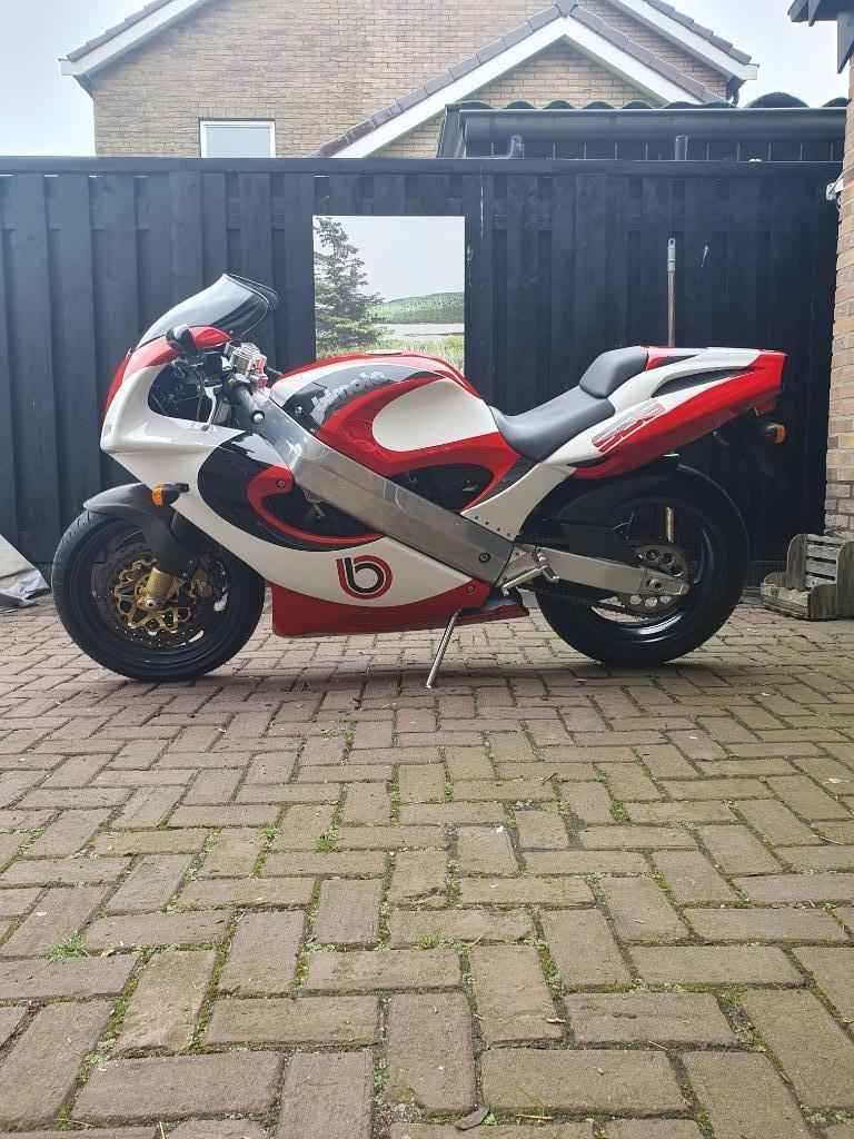 Bimota SB6 1994, Plus de 35 kW, 4 cylindres, Sport, Particulier