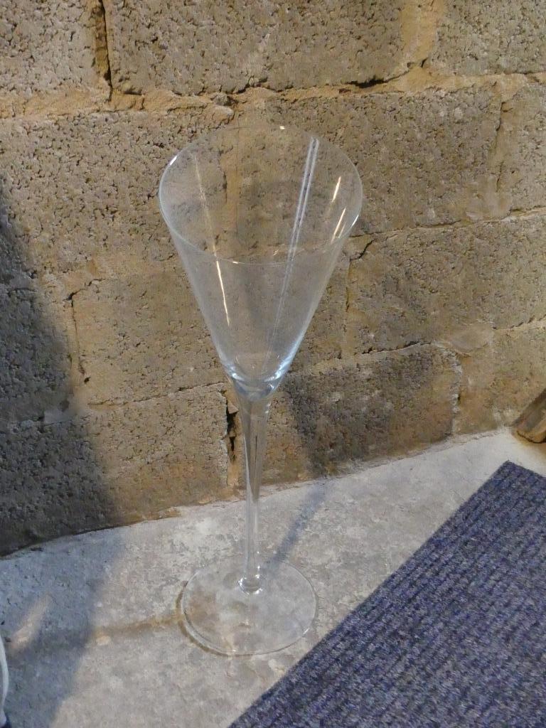 Glazen vaas op voet, Ophalen, Zo goed als nieuw, Glas