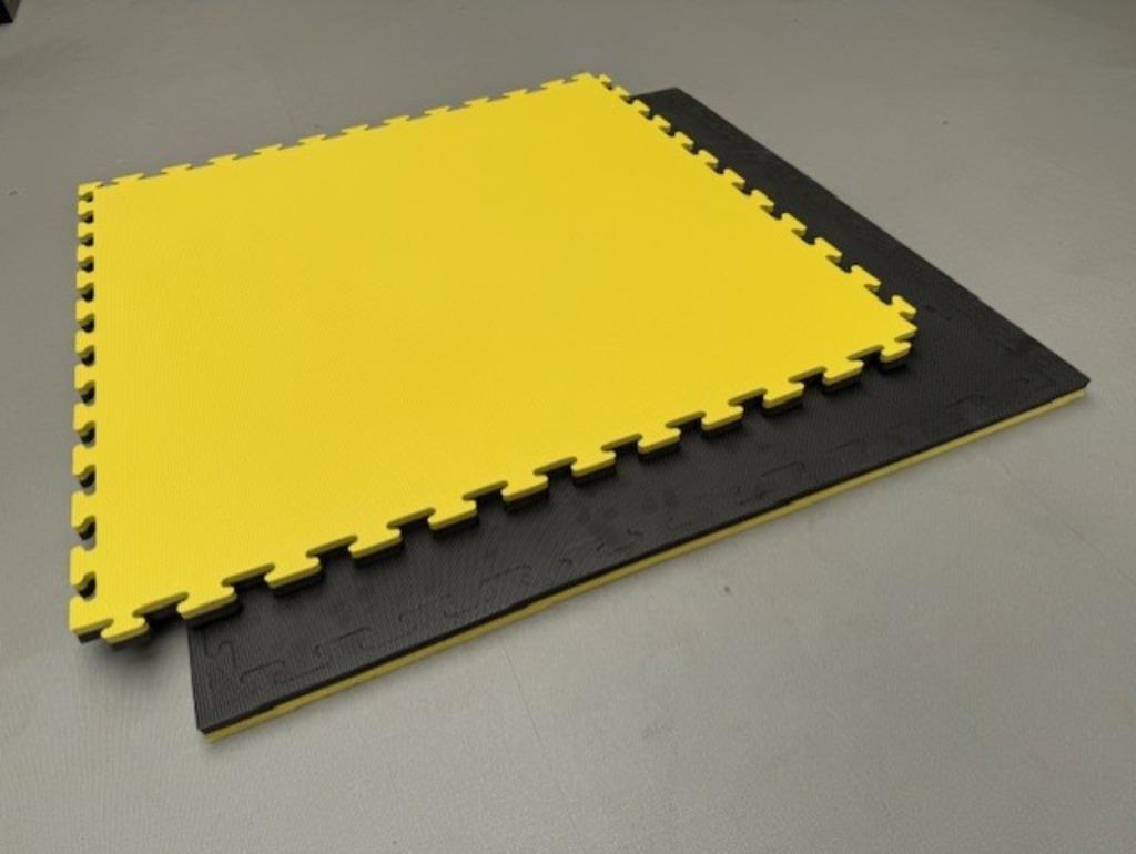 Tatamis PREMIUM 1mx1mx2.6cm epaisseur. Mousse EVA Jaune/noir, Info@kriden.be, Judo, Nieuw, Ophalen of Verzenden