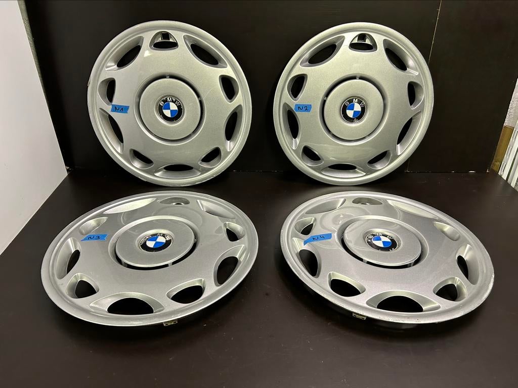 4 BMW series 3 E36 of andere 15" wieldoppen, Gebruikt