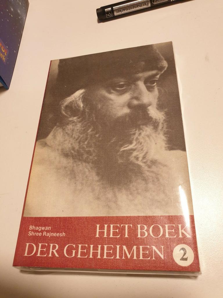 Osho HET BOEK DER GEHEIMEN 2, Boeken, Ophalen of Verzenden, Zo goed als nieuw