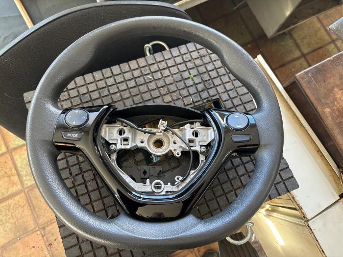 Volant d'un Peugeot 108, -, 3 mois de garantie, Utilisé, -