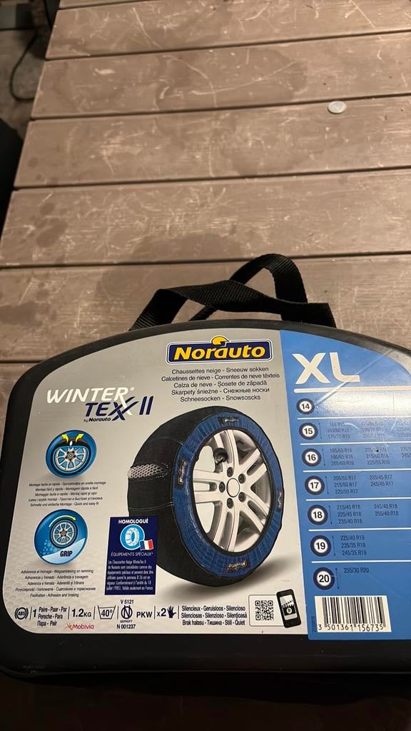 Chaussettes XL jamais utilisé, Enlèvement, Neuf