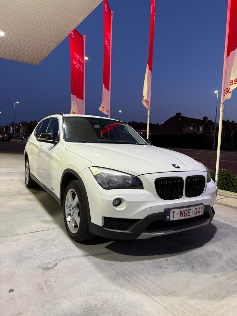 BMW X1 (E84) met afbeembare trekhaak BENZINE, Auto's, Stof, 4 cilinders, Wit, Bedrijf