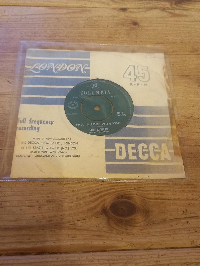 7 singels van Cliff Richard!, Verzamelen, Ophalen of Verzenden, Zo goed als nieuw