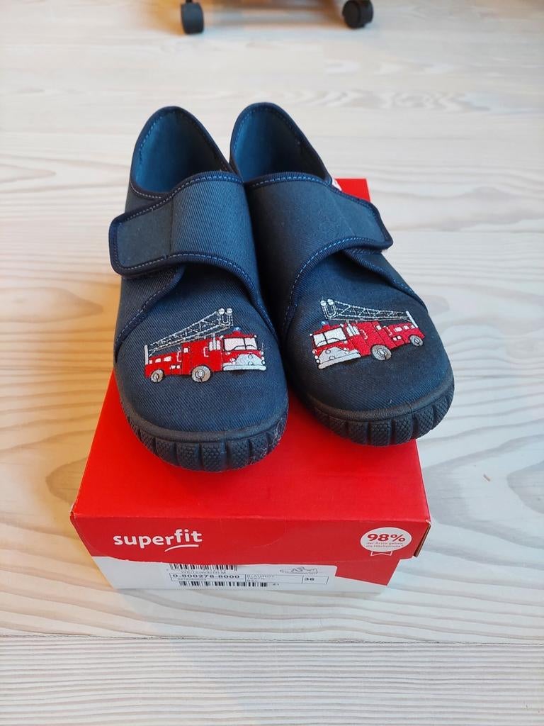 Chaussons Superfit 36, Enlèvement ou Envoi, Comme neuf