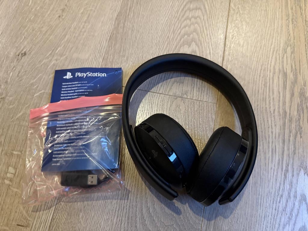 Sony Gold Edition - 7.1 Surround Wireless Headset, Ophalen of Verzenden, Zo goed als nieuw