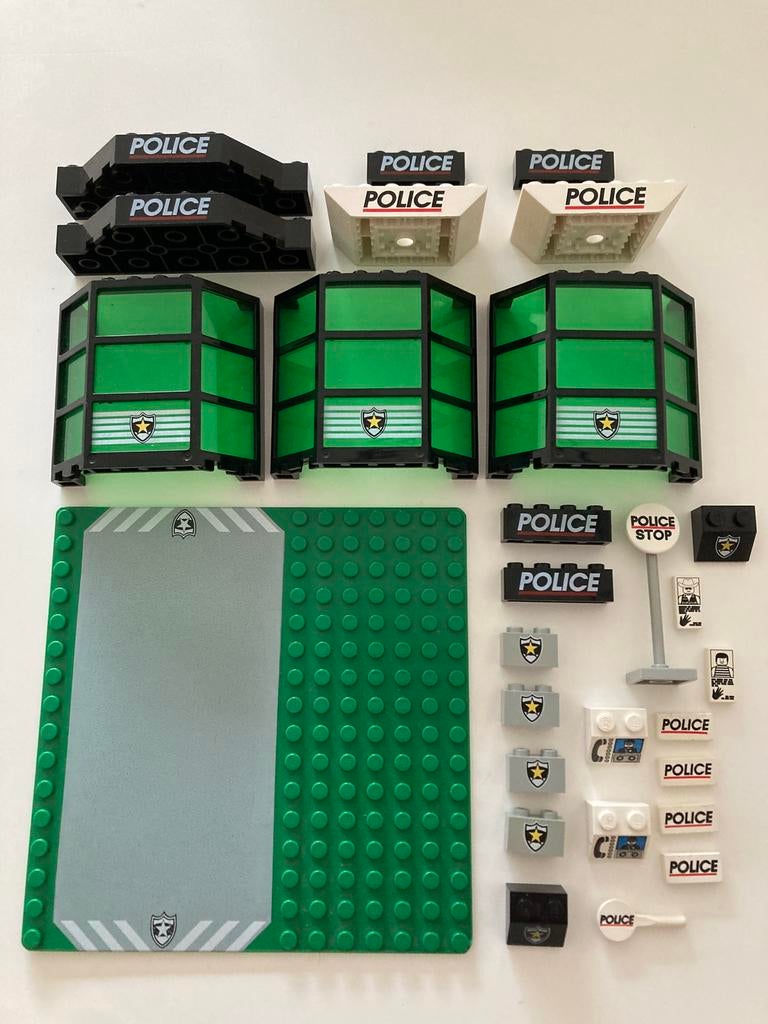Lot de figurines et de pièces de police Lego, Envoi, Comme neuf, Briques en vrac, Lego