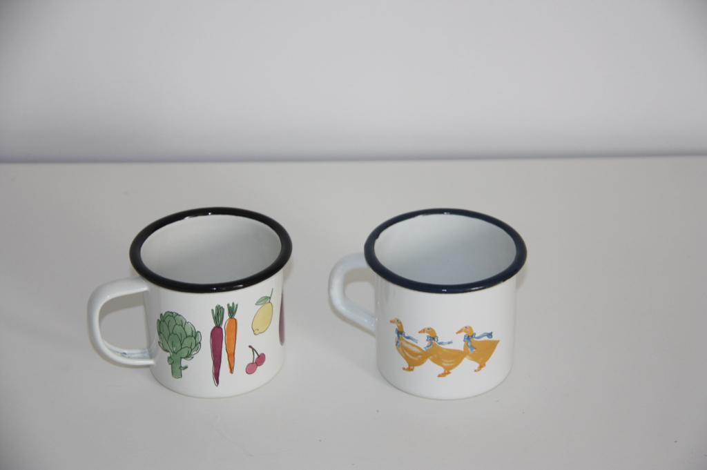 Emaille mokken koffie thee tassen beker * 2 stuks, Overige materialen, Gebruikt, Ophalen of Verzenden, Kop(pen) en/of Schotel(s)