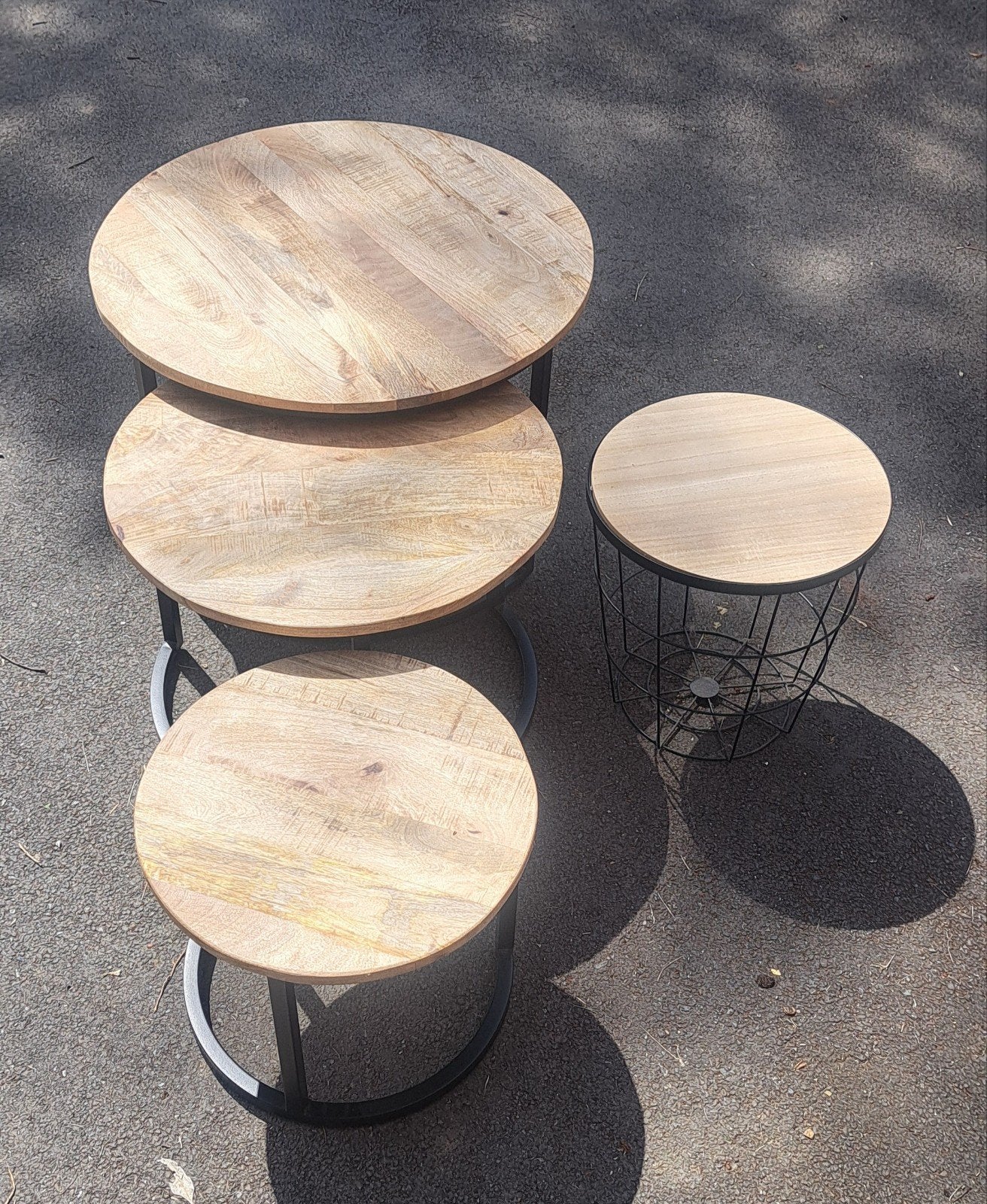 Lot de 3 tables gigognes rondes – Style Industriel, Maison & Meubles, Enlèvement