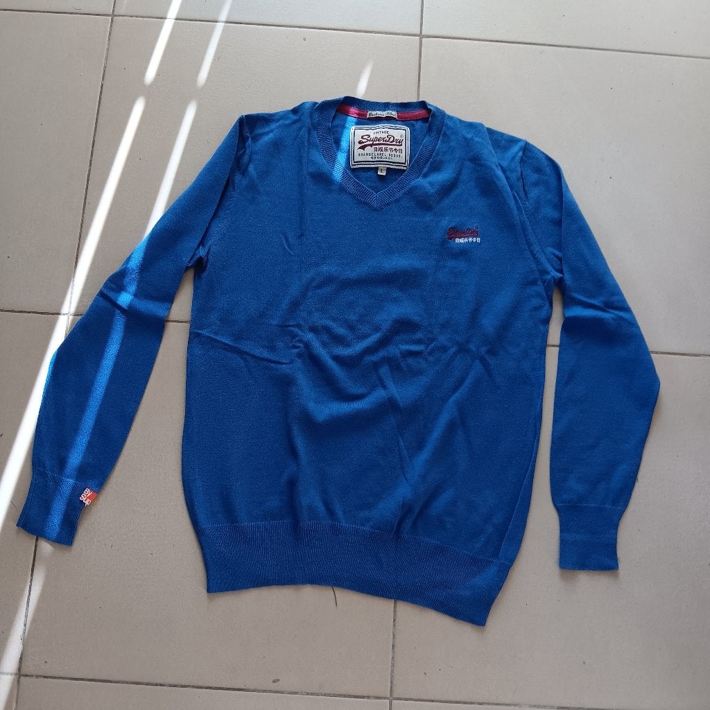 Pull col V Superdry bleu L, Kleding | Heren, Truien en Vesten, Ophalen of Verzenden, Gedragen, Maat 52/54 (L), Blauw