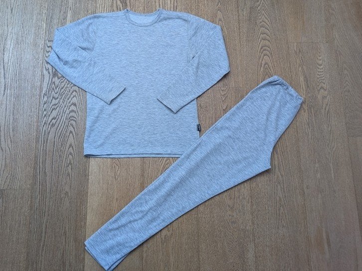 Reima - sous-vêtements thermiques gris - taille 146 (11 ans), Kinderen en Baby's, Kinderkleding | Maat 146, Ophalen, Gebruikt
