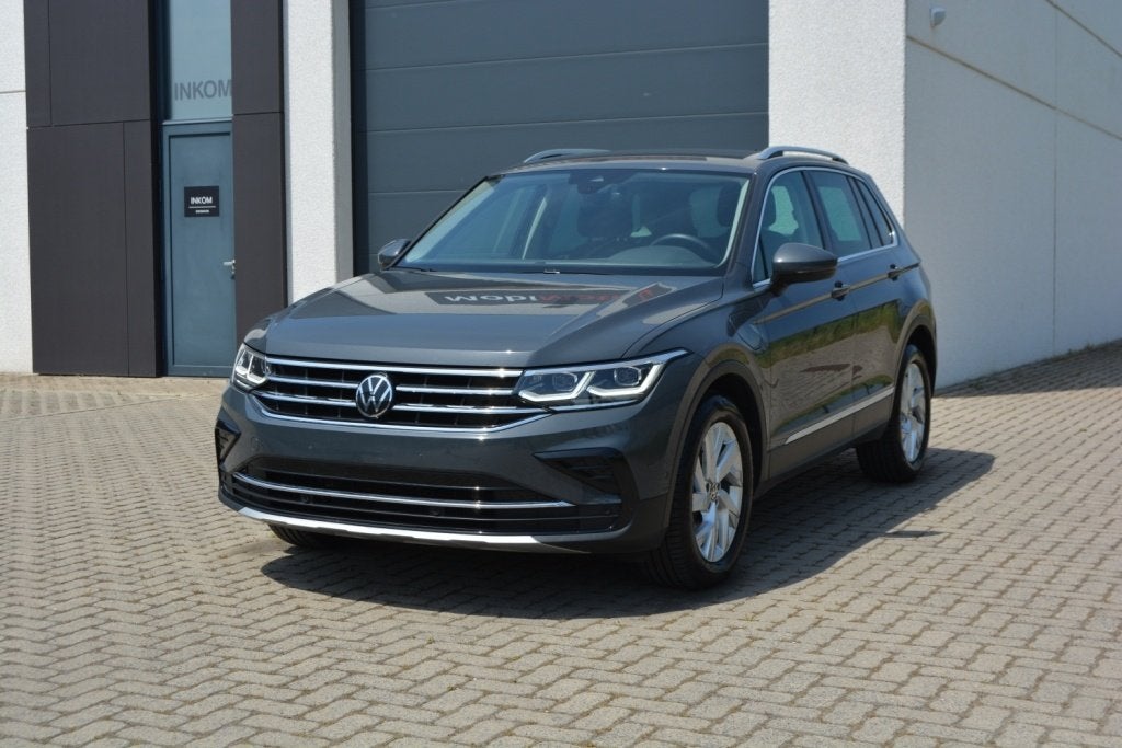 VW Tiguan eHybrid 1.4 245PK - Matrix LED/Navi/360, Auto's, Dealer onderhouden, 4 cilinders, Bedrijf, Hybride Elektrisch/Benzine