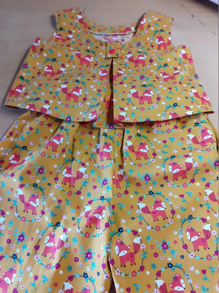 Kleding Katoenen topje en broekje voor peuters., Hobby en Vrije tijd, Naaien en Fournituren, Nieuw, Overige typen, Ophalen of Verzenden