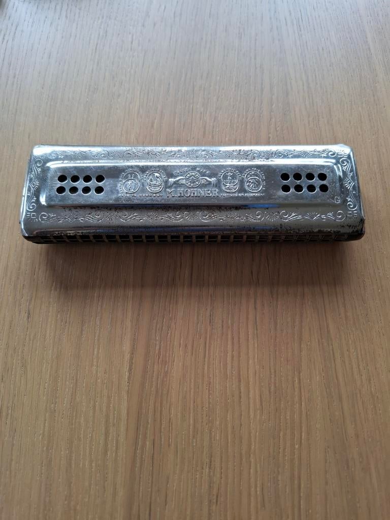 Antiek mondharmonica, Enlèvement