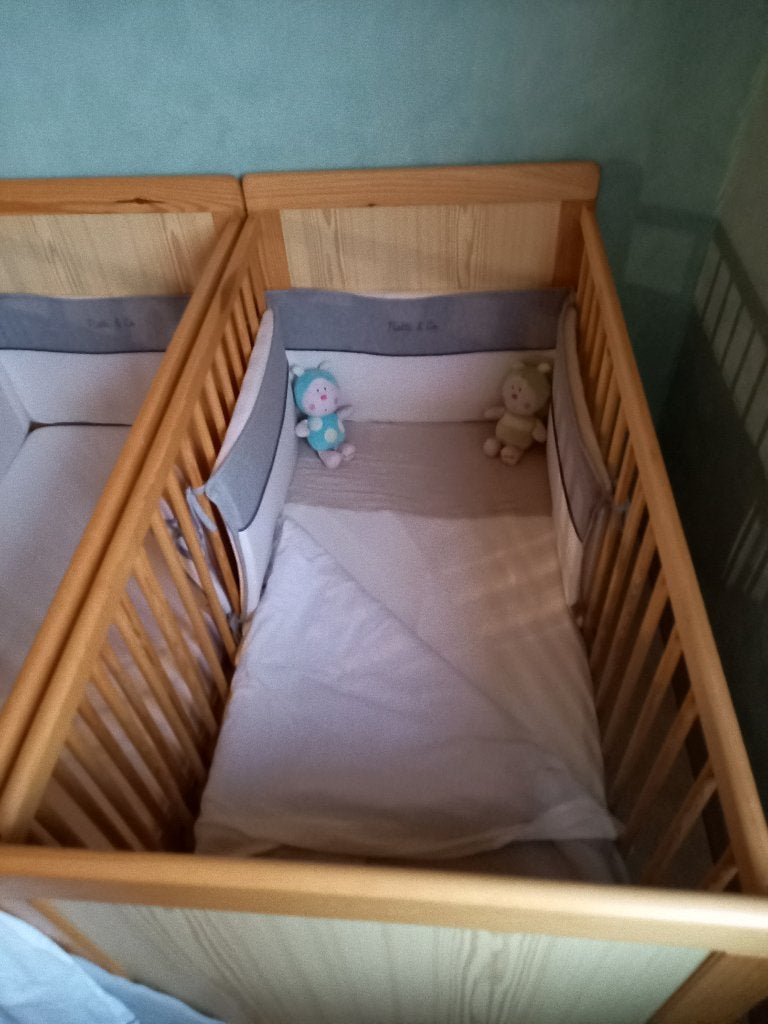 2 kinderbedjes + matras + lakens + bedbeschermer, Kinderen en Baby's, Zo goed als nieuw, Minder dan 140 cm, Minder dan 70 cm, Ophalen