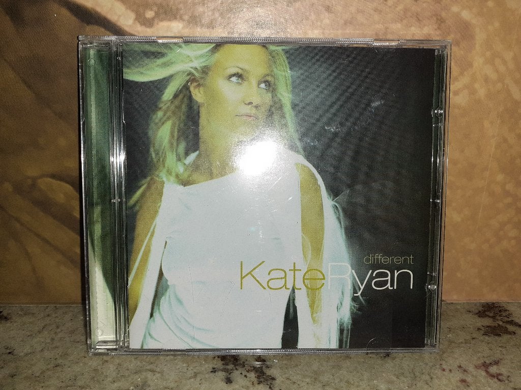 KATE RYAN, Différent, cd, 2002, CD & DVD, CD | Dance & House, Enlèvement ou Envoi, Album, Dance populaire, Comme neuf