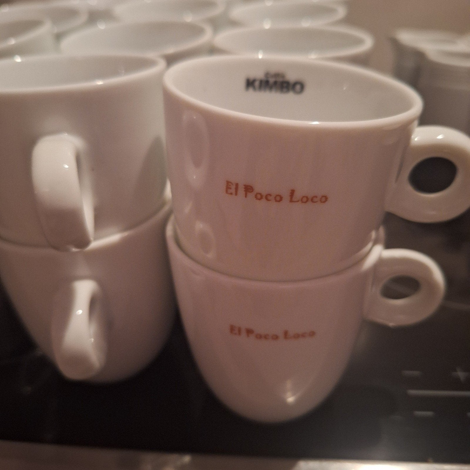 lot de 28 tasses et sous-tasses professionnelles KIMBO, Enlèvement ou Envoi, Comme neuf, Céramique, Autres styles