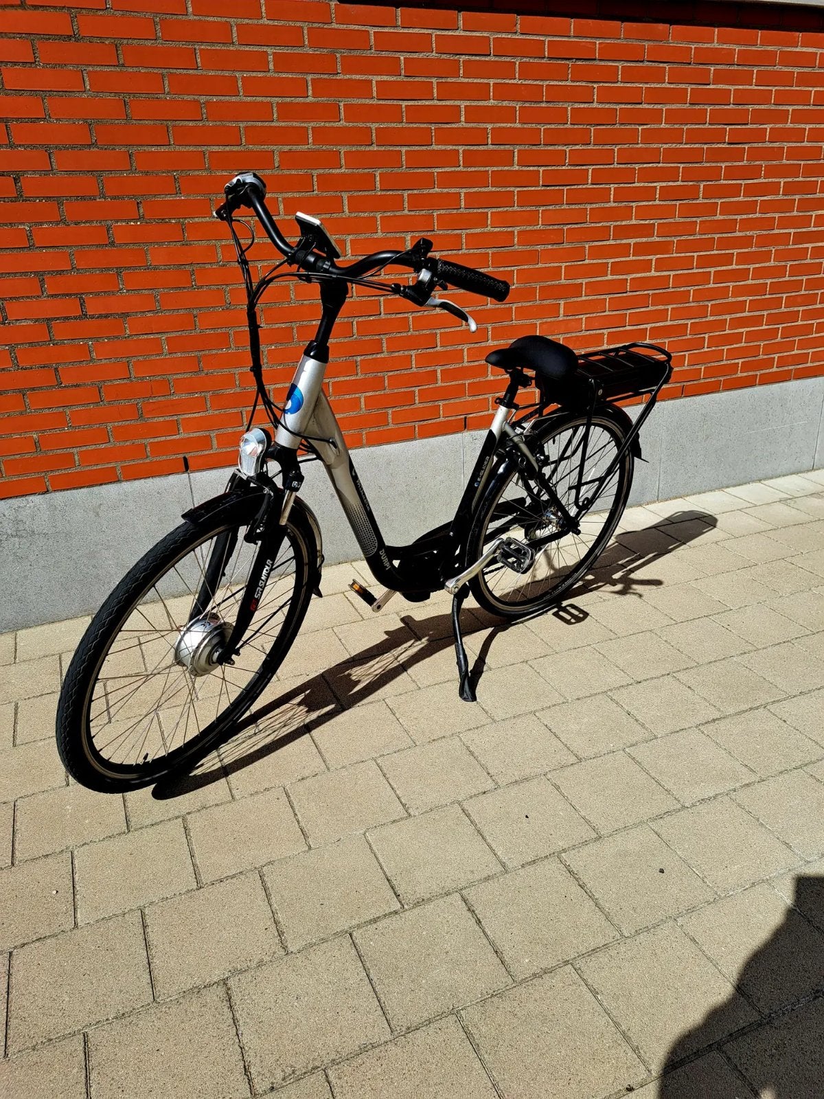 Elektrische fiets, Fietsen en Brommers, Ophalen, Zo goed als nieuw