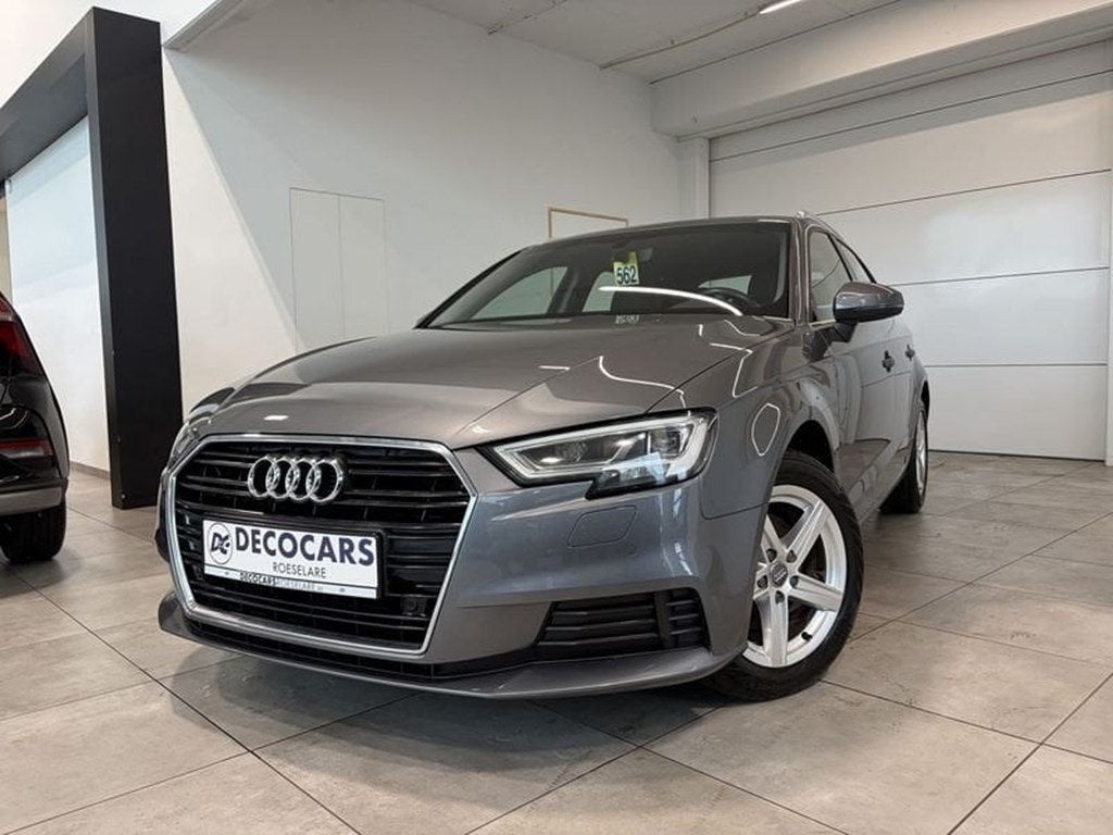 Audi A3 Ledere Met Zetelverwarming / Parkeersensoren / Airc, Autos, Argent ou Gris, Achat, Euro 6, 5 portes