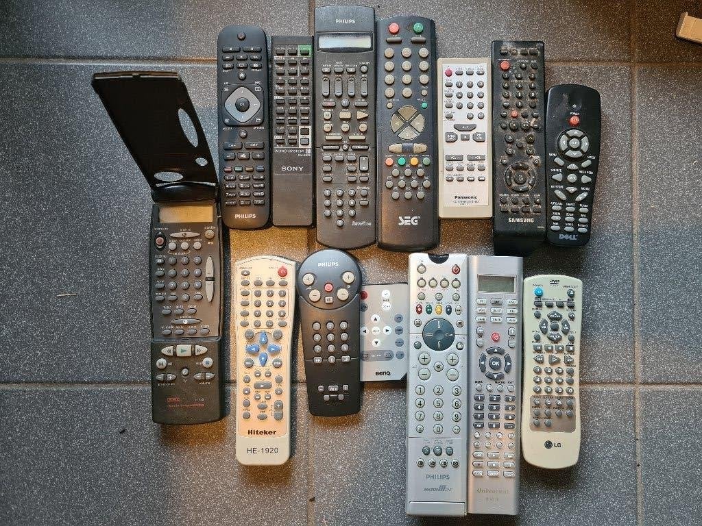 afstandsbediening hiteker he-1920, samsung, phillips, benq, TV, Hi-fi & Vidéo, Télécommandes, Enlèvement ou Envoi, Utilisé
