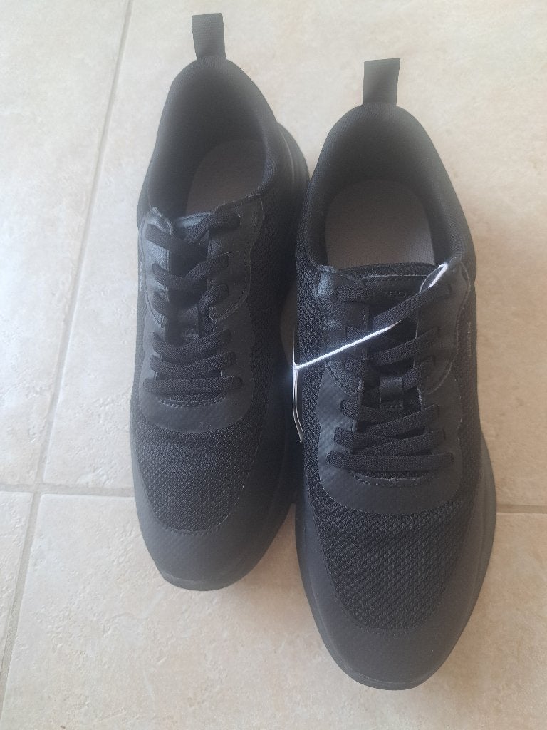 Geox noires taille 40, Vêtements | Femmes, Chaussures, Sneakers et Baskets, Enlèvement, Noir, Neuf