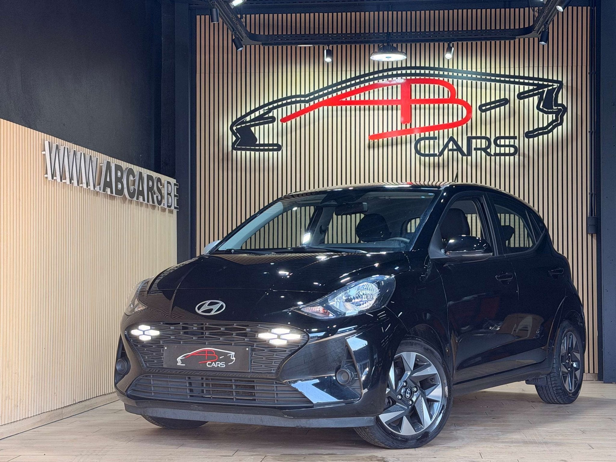 Hyundai i10 1.0i * SPORT * GARANTIE 12 MOIS * 1ER PROPRIETAI, 116 g/km, Achat, 998 cm³, Euro 6