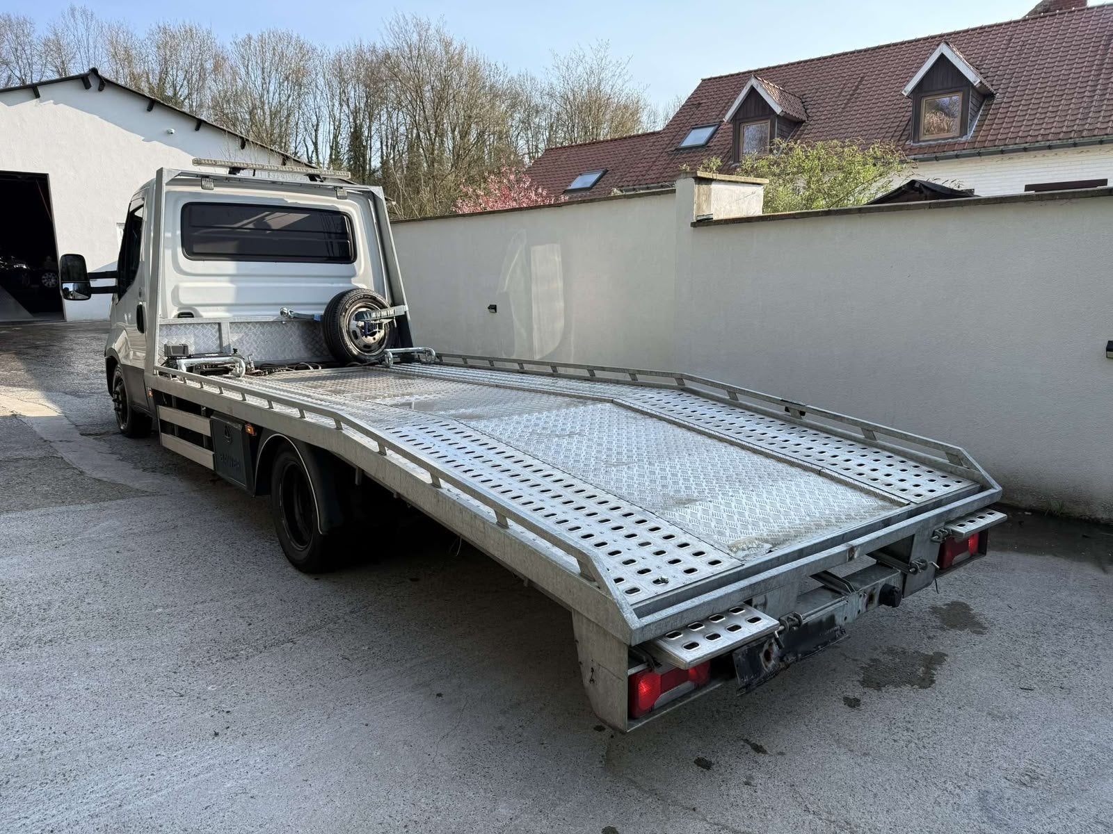 DÉPANNEUSE – DIESEL – TREUIL – PRÊTE À IMMATRICULER, Autos, Achat, Euro 6, Entreprise, Noir