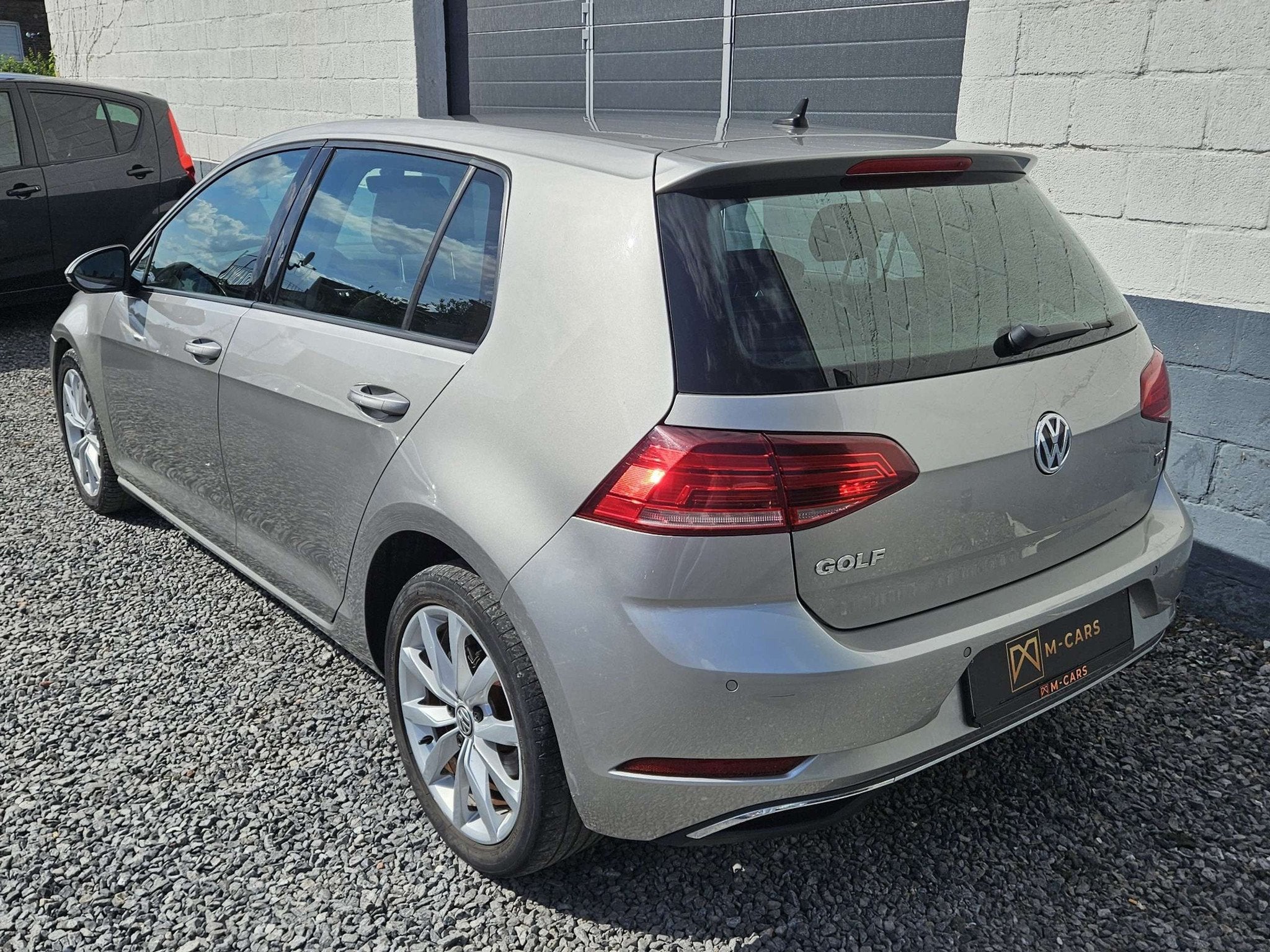 Volkswagen Golf 7.5 * CAMERA * GPS * (bj 2017), Auto's, Stof, Gebruikt, Euro 6, 4 cilinders