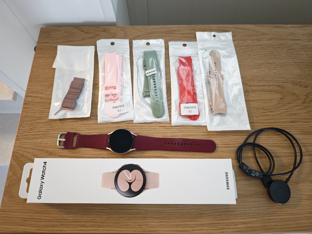 Montre Samsung Watch 4 en état neuf, Enlèvement, État