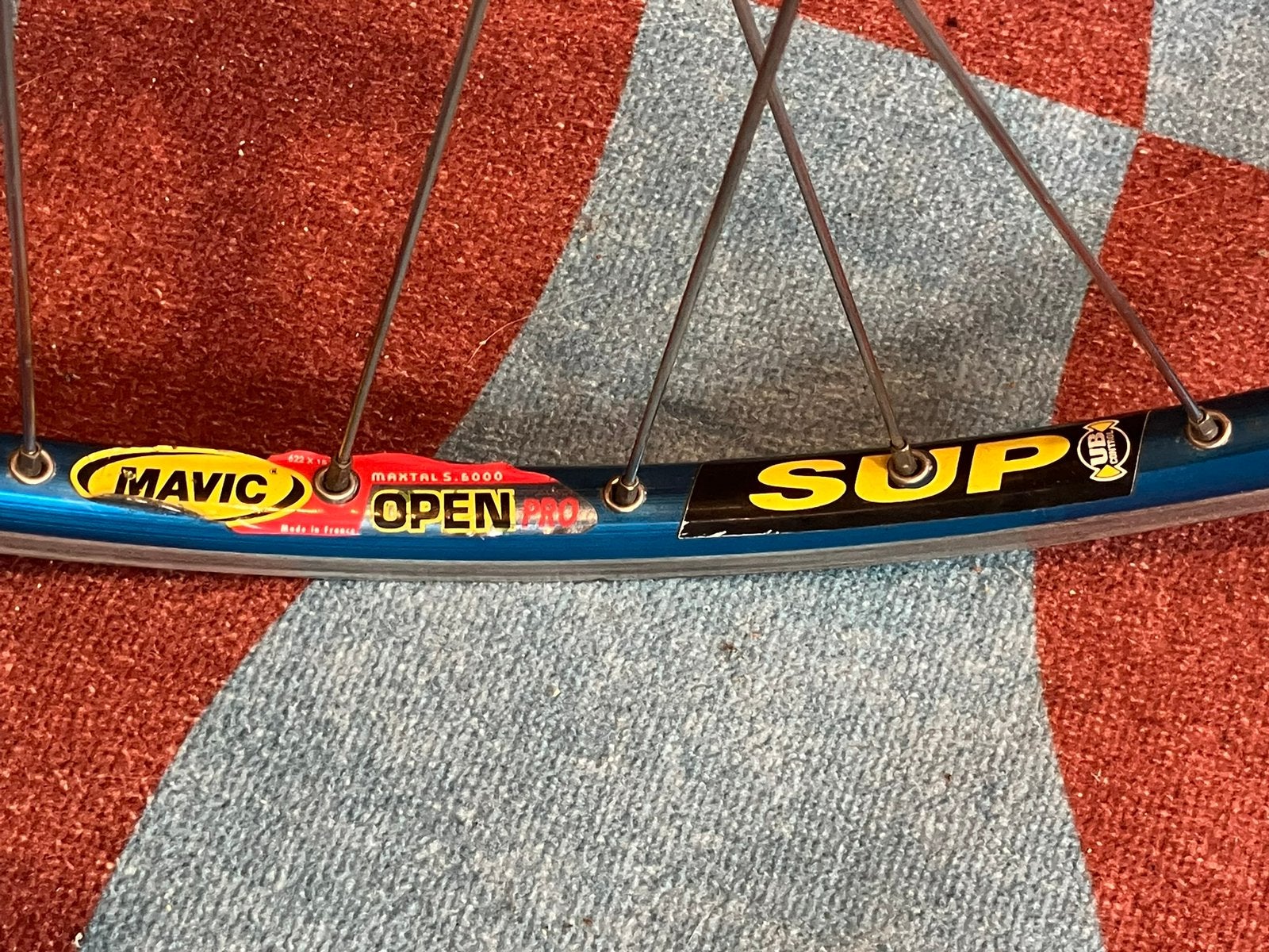Roues Mavic 700c, Vélos & Vélomoteurs, Comme neuf, Enlèvement, Aluminium, Oldtimerfiets